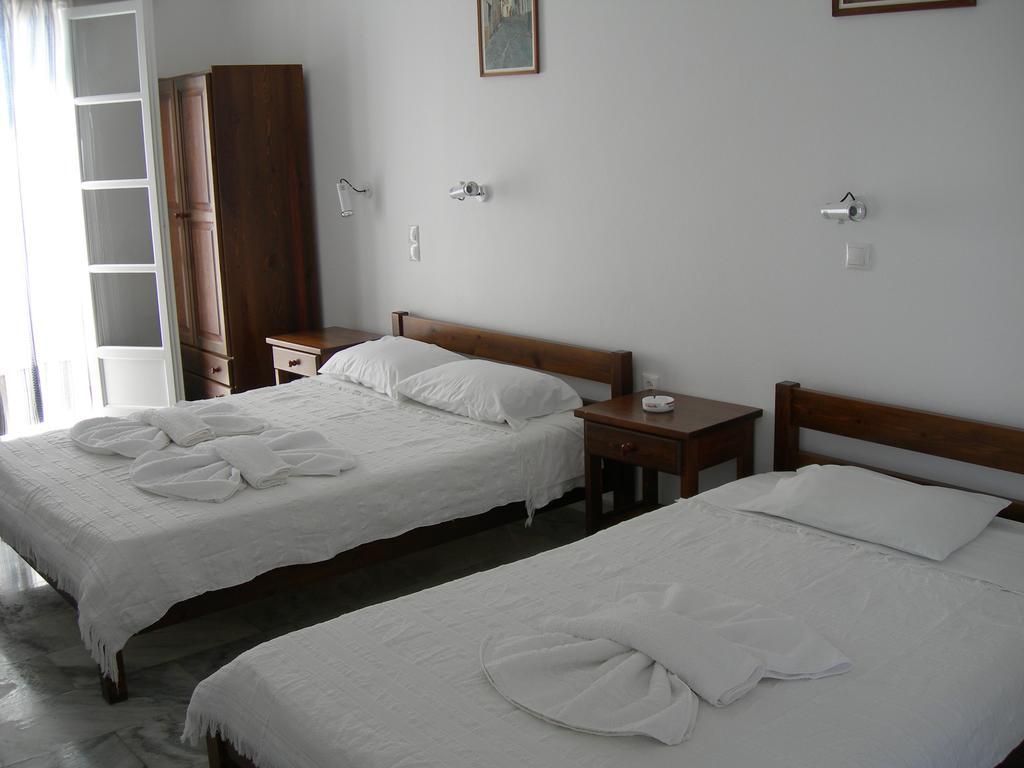 Bizas Rooms & Studios Páros Quarto foto